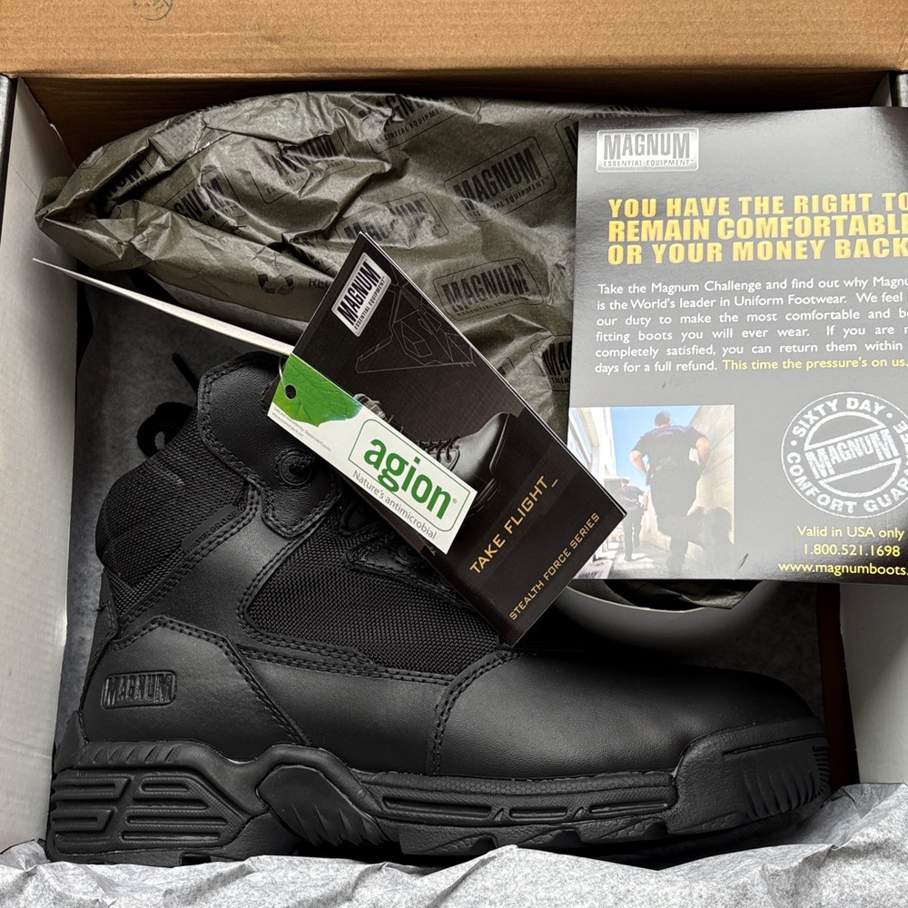 Men’s Magnum All-Black Tactical Boots size 8